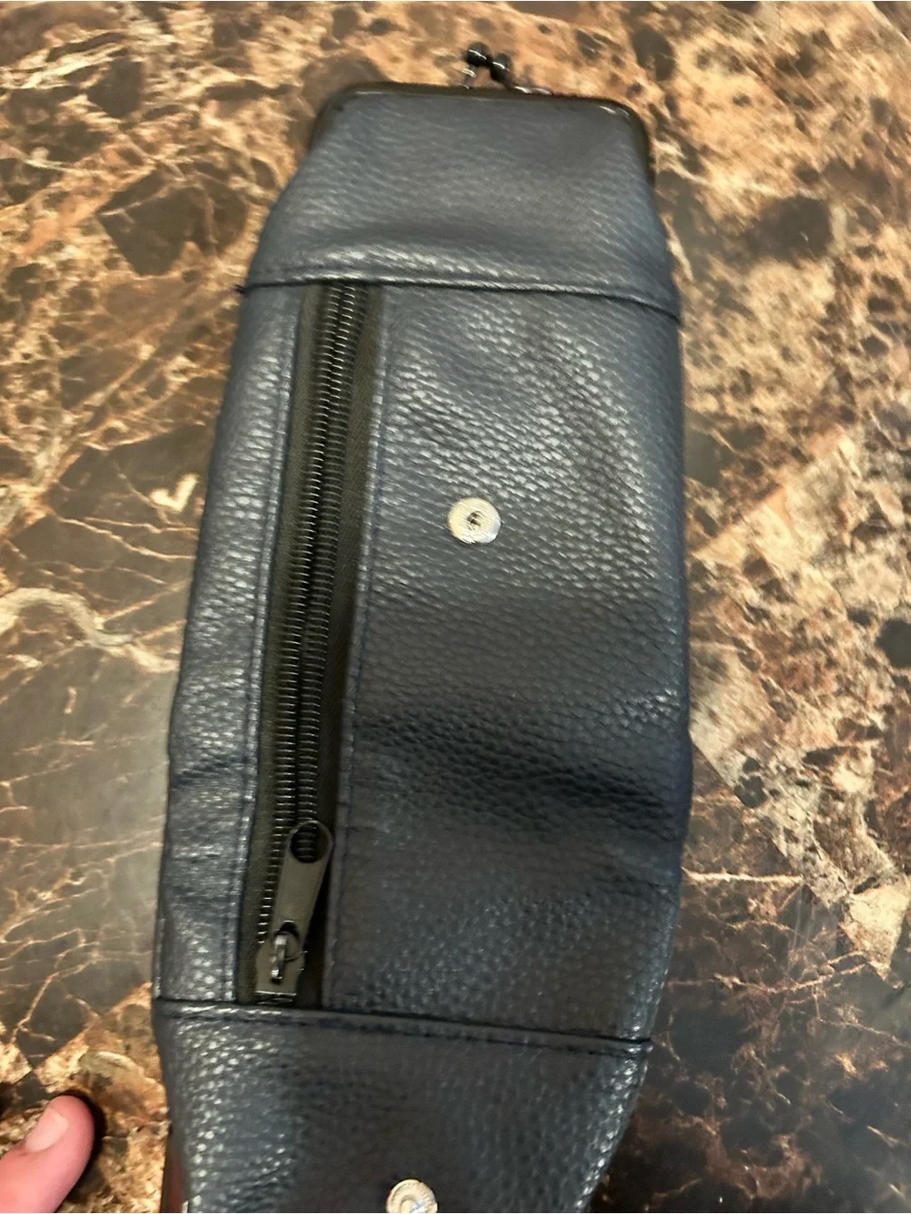 Classic Navy faux Leather Kiss-Lock Coin Purse, cigarette case